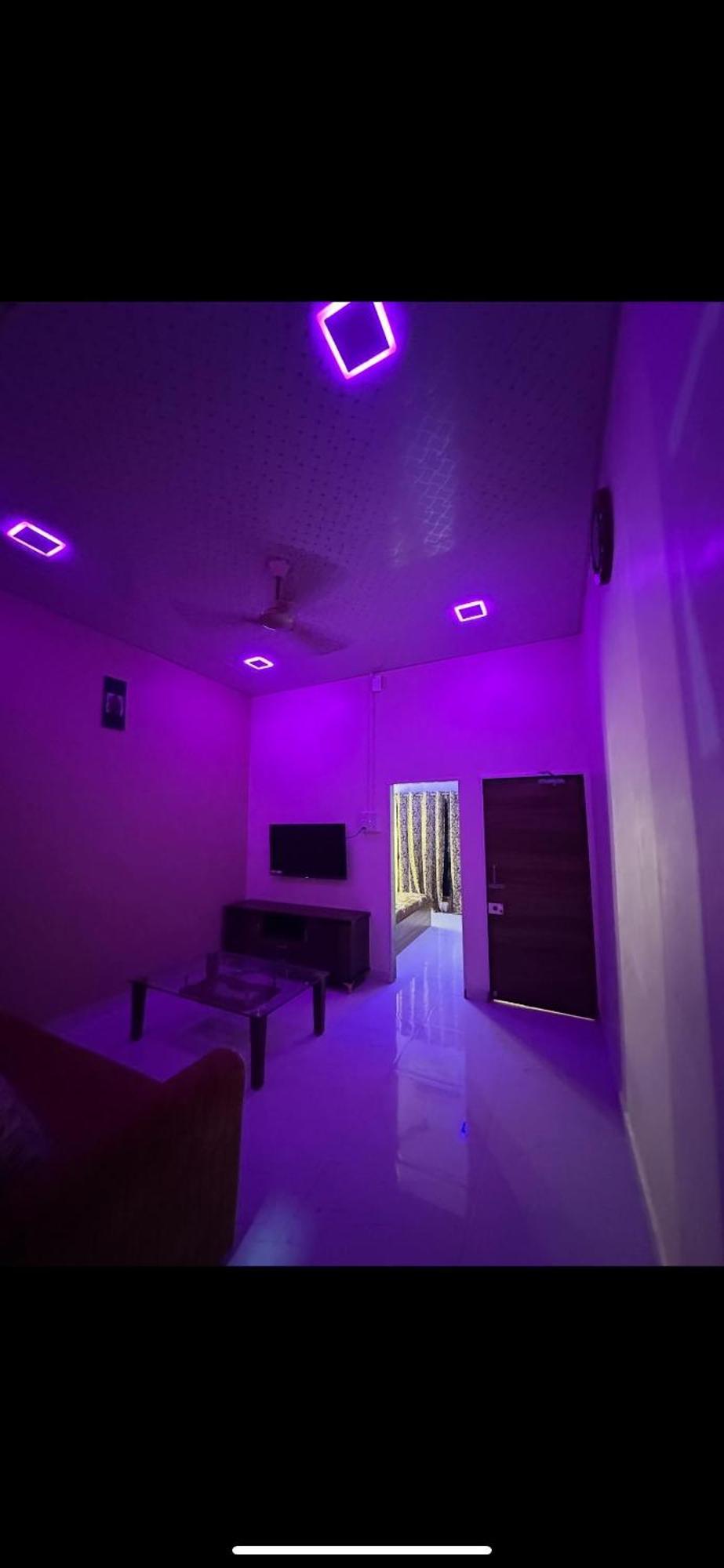 1bhk-entire Near Kokilaben Dhirubhai Ambani Hospital Andheri W Apartament