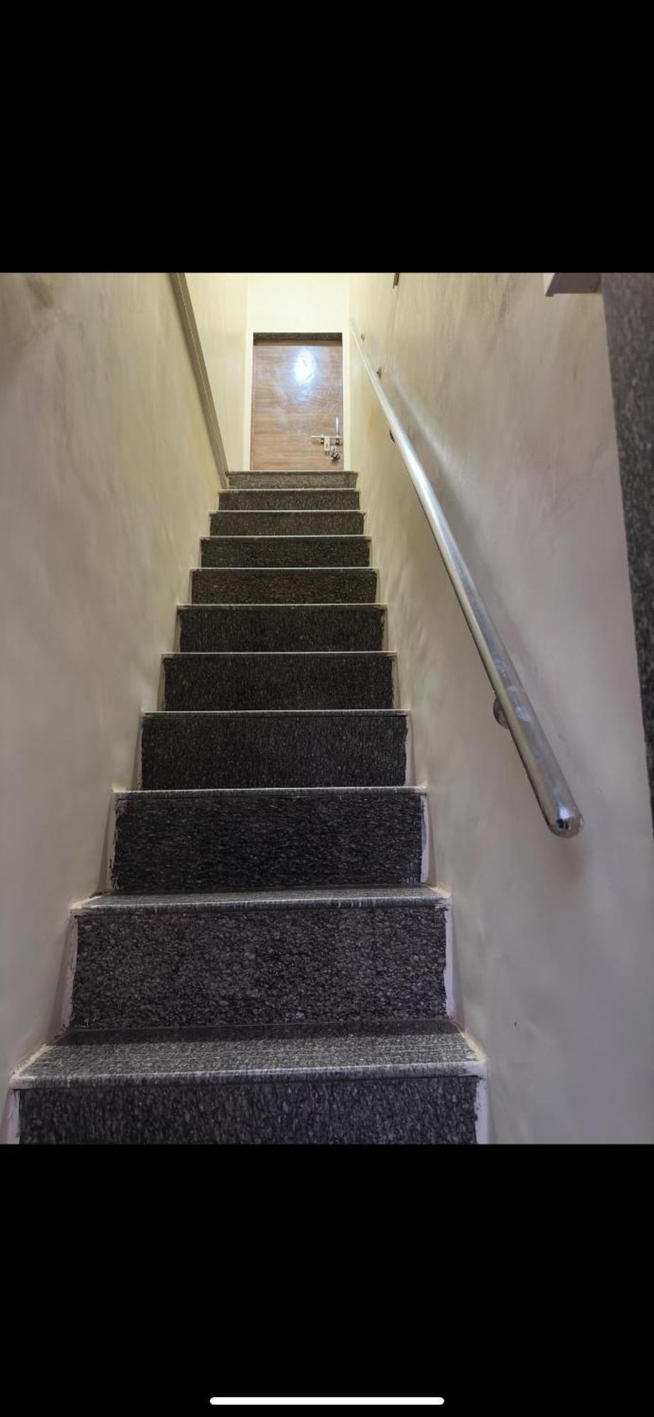 Apartament 1bhk-entire Near Kokilaben Dhirubhai Ambani Hospital Andheri W