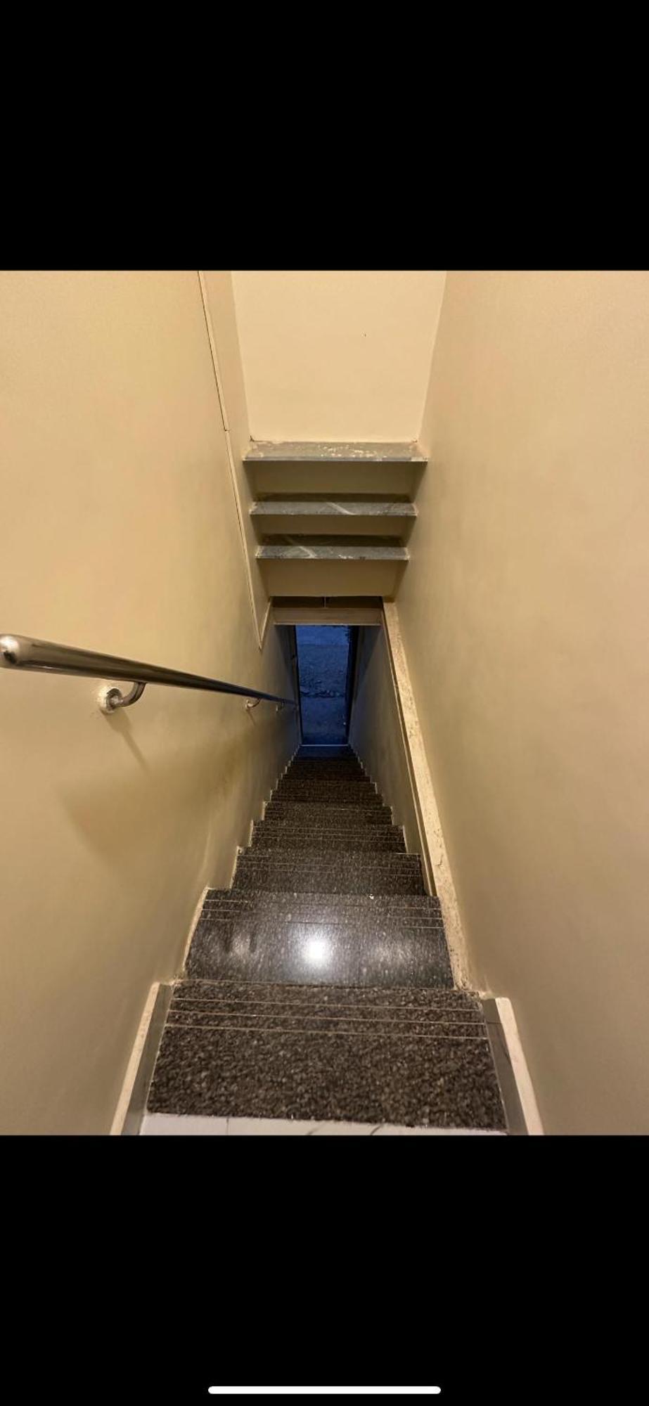 Apartament 1bhk-entire Near Kokilaben Dhirubhai Ambani Hospital Andheri W *