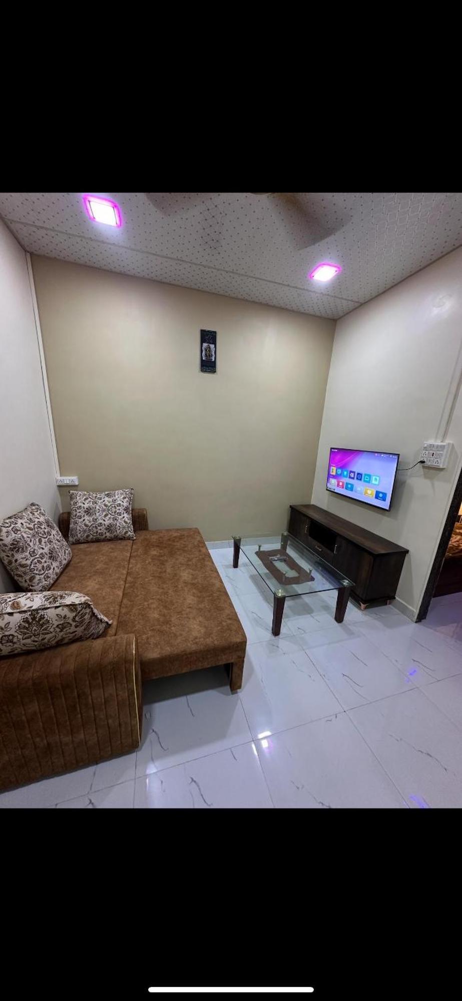 1bhk-entire Near Kokilaben Dhirubhai Ambani Hospital Andheri W *
